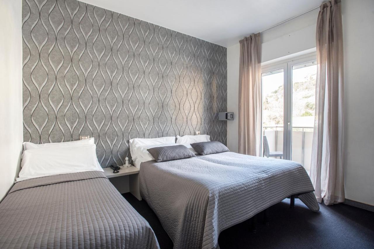 Hotel Rubino ناغو المظهر الخارجي الصورة